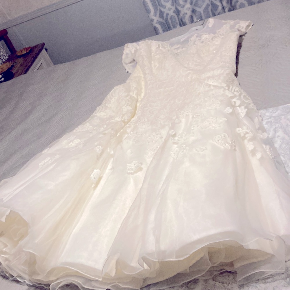 Wedding dress